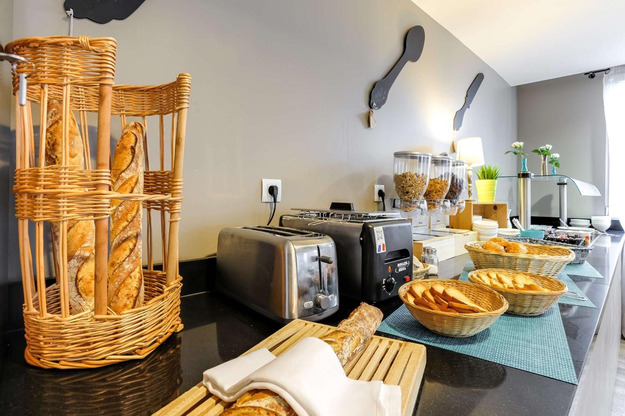 Brit Hotel Le Galion & Spa Binic Eksteriør billede